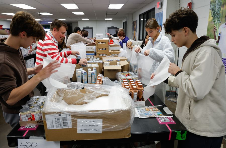 6_Marra - Filling in the Blanks 120125-6398.jpg